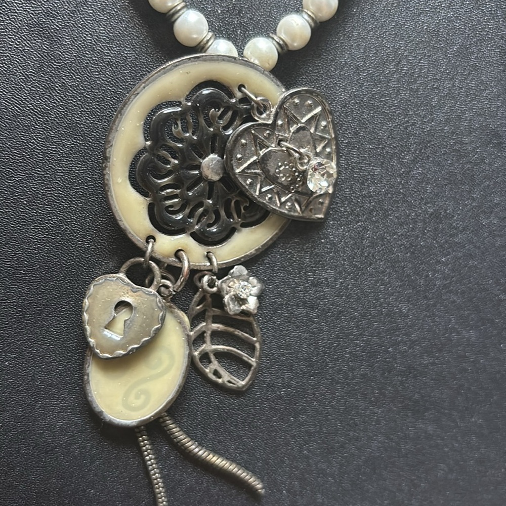 Elegant Silver and Cream Pendant Necklace butterfly design hearts a cute one - Picture 2 of 3